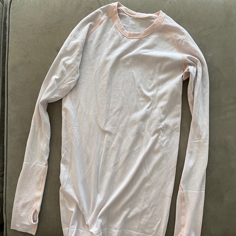 Swiftly Tech Long Sleeve Shirt